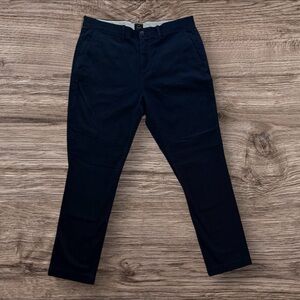 J. Crew 770 Men’s Navy Chino Pants